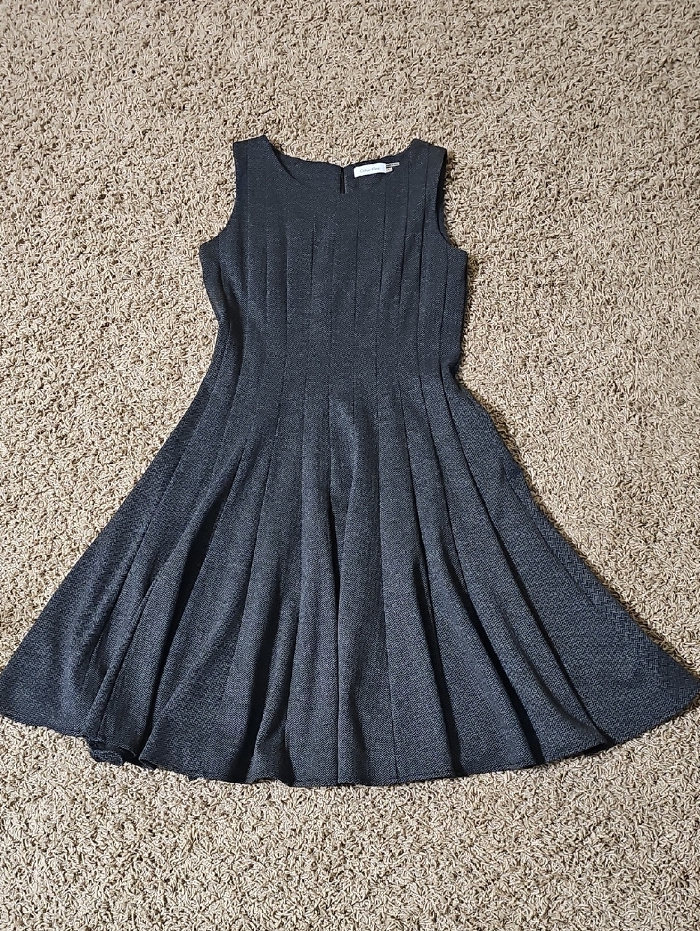 Calvin Klein Dress Fit & Flare Herringbone Gray 8/Medium A-line Knit Pleated